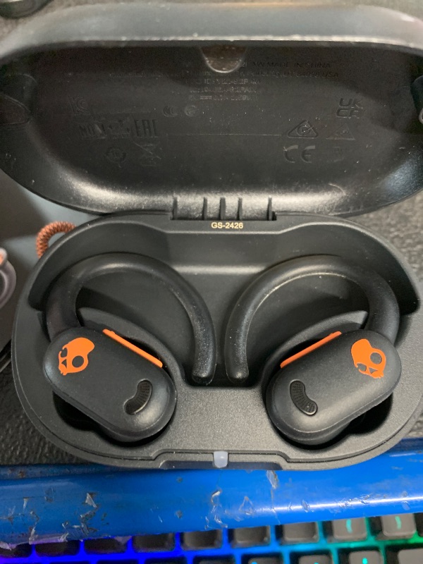 Photo 1 of ***********ONE EARBUD DOESNT WORK***************
Skullcandy Push ANC Active Wireless Earbuds, Bluetooth Headphones, Noise Cancelling, 58 Hours Battery, Secure-Fit Over-Ear Hanger, Sweat and Waterproof, Microphone for iPhone Android - Black/Orange