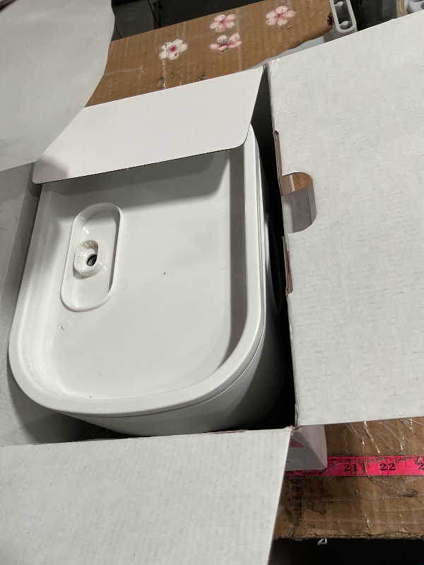 Photo 1 of ***MISSING ADAPTER***Petliop Cat Water Fountain & 4 Packs Replacement Filters, Cordless Radar Sensing Water Fountains for Cats Indoor with Wireless Auto Shut Off Pump, 2.5l/84oz Automatic Dog Water Dispenser, White