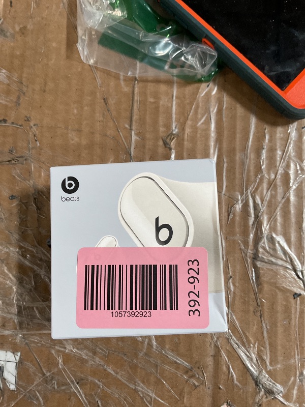 Photo 1 of * factory sealed *
Beats Studio Buds + | True Wireless Noise Cancelling Earbuds, Enhanced Apple & Android Compatibility, Built-in Microphone, Sweat Resistant Bluetooth Headphones, Spatial Audio - Ivory