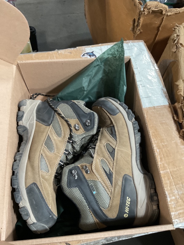 Photo 1 of ********SEE NOTES *******HI-TEC Yosemite WP Mid Waterproof Hiking Boots for Men, Lightweight Breathable Outdoor Trekking Shoes - Dark Green, 11 Medium