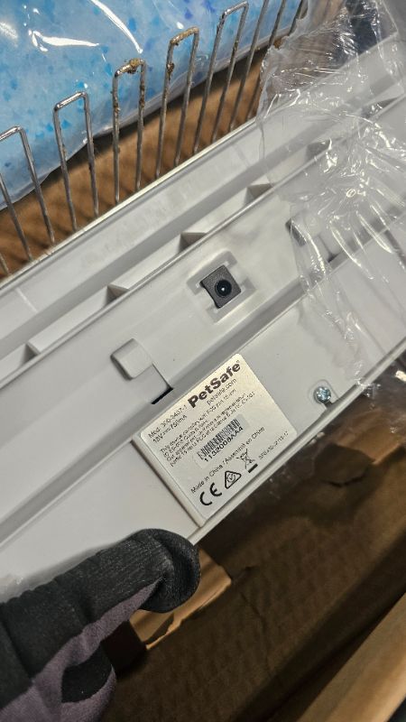 Photo 1 of ***PARTS ONLY***PetSafe ScoopFree Crystal Pro Legacy Automatic Self-Cleaning Cat Litter Box – Includes 1 Disposable Crystal Litter Tray – Advanced Odor Control – Not Enclosed – Gray (PAL00-16805)