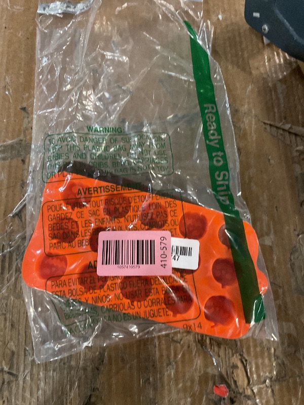 Photo 1 of * only comes with two *
Morofme 4pcs Halloween Candy Molds Ghost Chocolate Mold Pumpkin Silicone Mold Halloween Themed Ghost Silicone Molds for Halloween Backing Chocolate Wax Melt Ice Cubes Candy Jelly