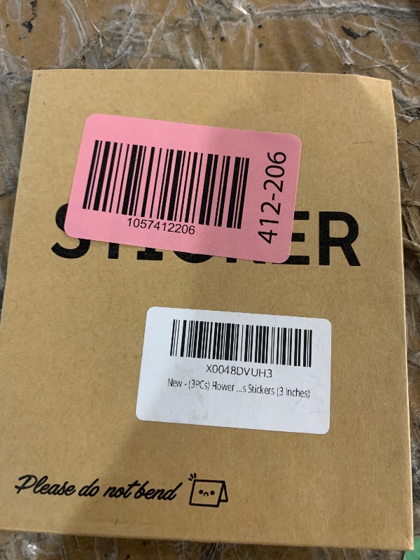 Photo 1 of (3PCs) Flower Dog Paw Sticker, Green Floral Paw Decals Waterproof Vinyl Stickers for Laptop Water Bottle Tumbler Notebook Scrapbook Phone Case, Cute Dog Lovers Stickers (3 Inches)