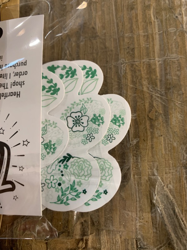 Photo 1 of (3PCs) Flower Dog Paw Sticker, Green Floral Paw Decals Waterproof Vinyl Stickers for Laptop Water Bottle Tumbler Notebook Scrapbook Phone Case, Cute Dog Lovers Stickers (3 Inches)