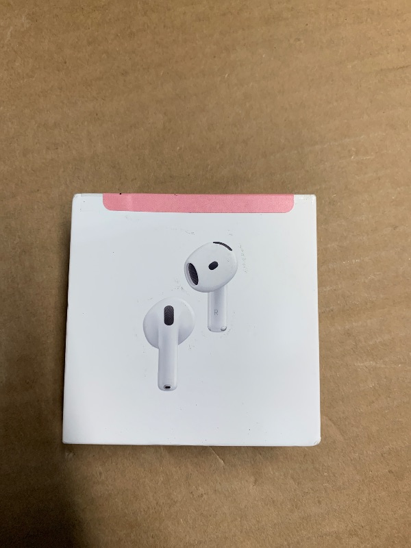 Photo 1 of ***CASING DOESNT CLOSE PROPERLY**
Apple AirPods 4 Wireless Earbuds, Bluetooth Headphones, with Active Noise Cancellation, Adaptive Audio, Transparency Mode, Personalized Spatial Audio, USB-C Charging Case, Wireless Charging, H2 Chip
