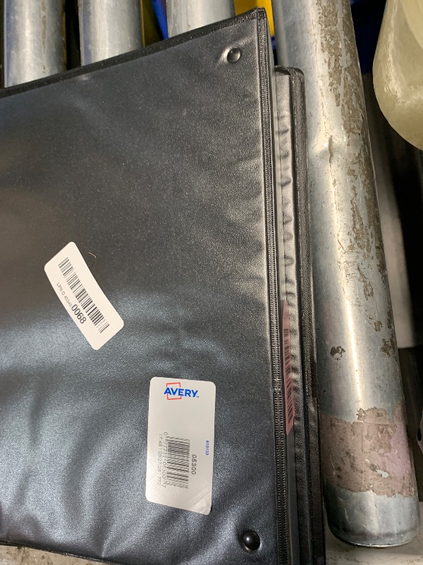 Photo 1 of (pack of 2) Avery Heavy-Duty View 3 Ring Binder, 1" One Touch Slant Rings, Holds 8.5" x 11" Paper, 1 Black Binder (05300)