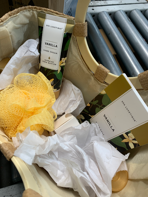 Photo 1 of (please see all images) Spa Luxetique Spa Gift Baskets for Women - Vanilla Bath Set with Bubble Bath, Body Lotion Gift Set