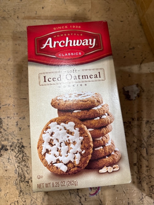 Photo 1 of ***EXP NOV 1 ,2025***Archway Cookies, Soft Iced Oatmeal Cookies, 9.25 Oz
