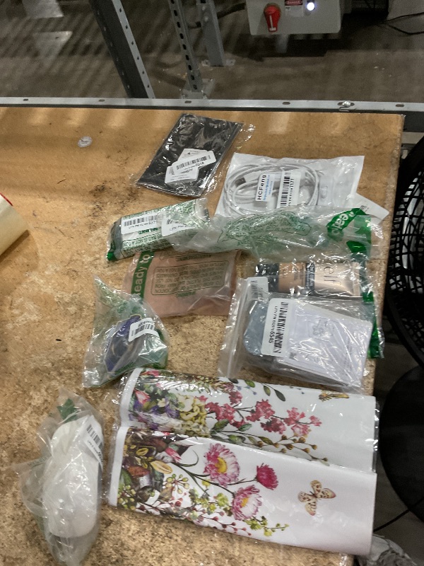 Photo 1 of *FINAL SALE//NO REFUNDS** BUNDLE OF ASSORTED MISC. ITEMS (10) 