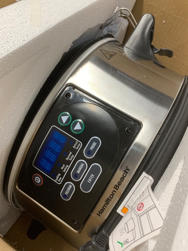 Photo 1 of (damaged handle) Hamilton Beach Portable 6 Quart Set & Forget Digital Programmable Slow Cooker with Lid Lock, Temperature Probe, Dishwasher