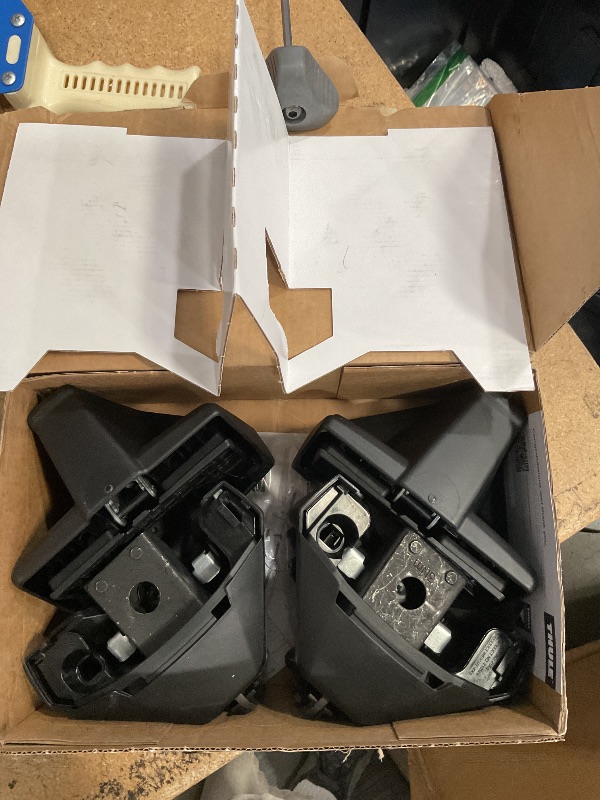 Photo 1 of (used)(missing pieces) Thule Evo Clamp Foot Pack