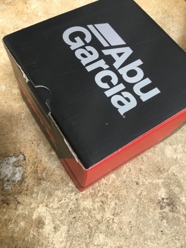 Photo 1 of **ISSUES WITH REEL**Abu Garcia Max Pro Size 3000 Spinning Fishing Reel, High-Performance Freshwater Reel, A-Symmetric Carbon Frame and Rotor, Durable & Lightweight Construction, Max Drag of 14lb | 6.4kg