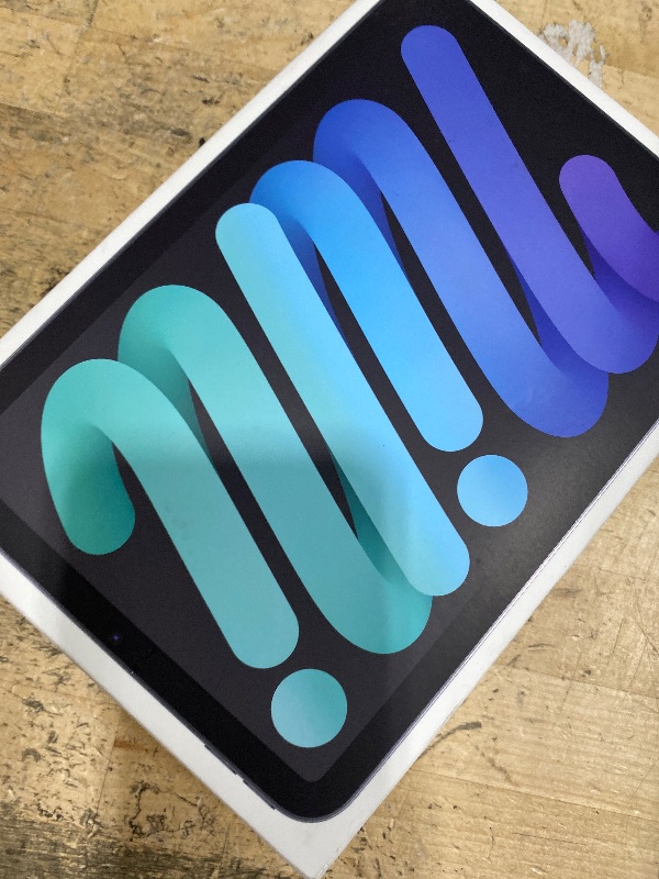 Photo 1 of ***(MAJOR DAMAGE/ SEE NOTES FOR DETAILS)***Apple iPad mini (A17 Pro): Apple Intelligence, 8.3-inch Liquid Retina Display, 128GB, Wi-Fi 6E, 12MP Front/12MP Back Camera, Touch ID, All-Day Battery Life — Space Gray NO ACCESSORIES