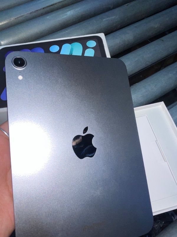 Photo 1 of ***(MAJOR DAMAGE/ SEE NOTES FOR DETAILS)***Apple iPad mini (A17 Pro): Apple Intelligence, 8.3-inch Liquid Retina Display, 128GB, Wi-Fi 6E, 12MP Front/12MP Back Camera, Touch ID, All-Day Battery Life — Space Gray NO ACCESSORIES