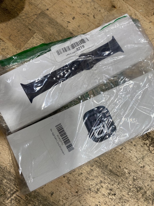 Photo 1 of *******PARTS ONLY SEE NOTES  *********Apple Watch Series 10 [GPS, 46mm] - Jet Black Aluminum Case with Black Sport Band, M/L (Renewed)