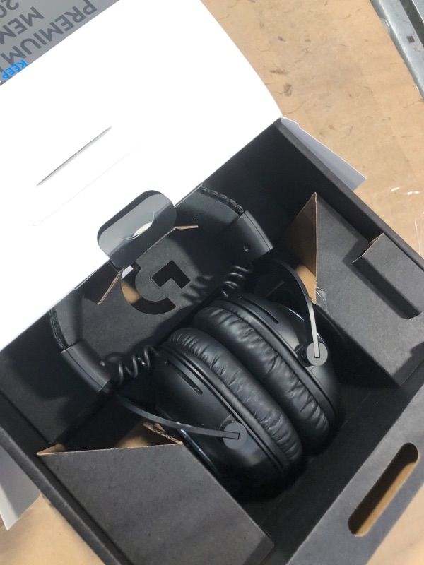 Photo 1 of Logitech G Pro X SE Wired Gaming Headset with Microphone: Detachable Mic, DTS Headphone:X 7.1, Memory Foam Ear Pads, 50 mm Drivers, USB DAC Incl. - Black
***ORIGINAL PACKAGE*****