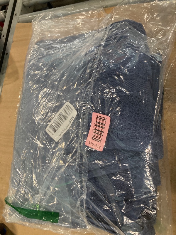 Photo 1 of ****ONLY 3 TOWELS***** Pleasant Home Bath Towels Set of 6 (24” x 50”) 100% Cotton, 515 GSM | Lightweight, Soft & Absorbent Luxury Towels for Bathroom | for Gym, Pool & Spa | 6 Pack, Navy