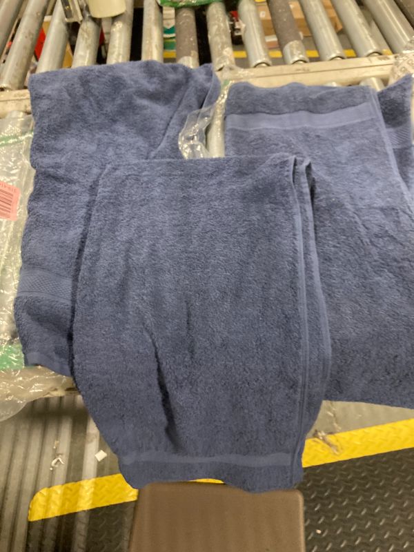 Photo 1 of ****ONLY 3 TOWELS***** Pleasant Home Bath Towels Set of 6 (24” x 50”) 100% Cotton, 515 GSM | Lightweight, Soft & Absorbent Luxury Towels for Bathroom | for Gym, Pool & Spa | 6 Pack, Navy