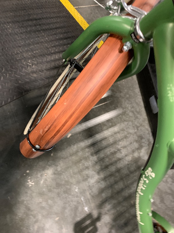 Photo 1 of *** scratches and dents. basket damge. seat feels weird.*** 726 Inch Margaritaville Green 7 Speed Adult Cruiser Bicycle