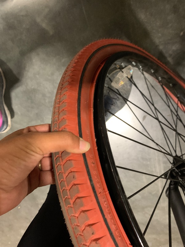 Photo 1 of ****front tire is completely off of wheel**** Huffy Nel Lusso Cruiser Bike, Fits Riders 5'0"+, Matte Black, Adult, Men's