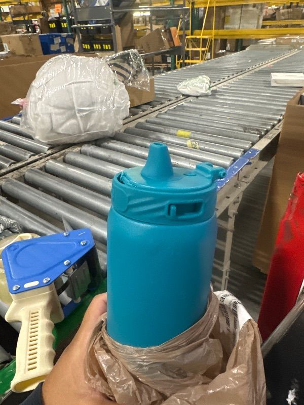 Photo 1 of **MISSING THE LID** Ello Cooper 18oz Kids Stainless Steel Water Bottle with Straw and Carry Handle, Double Walled and Vacuum Insulated Metal, Leak Proof Locking Lid with Soft Silicone Spout, Reusable, BPA Free, Antigua