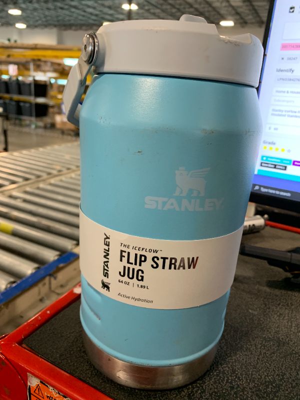 Photo 1 of *Item Is Dirty - Check clerk notes* Stanley IceFlow Flip Straw Jug with Handle 64 oz| Twist On Lid and Flip Up Straw | Leak Resistant for Travel and Sports | Insulated Stainless Steel | BPA-Free | Pool
**see photo of damage**