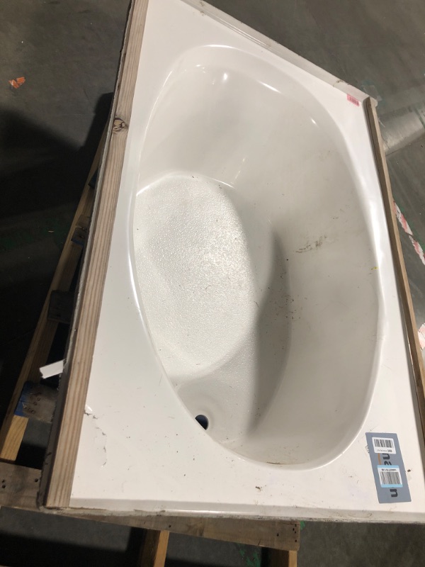 Photo 1 of ***Split in an upper corner, as shown in the second photo****Swiss Madison Voltaire 60" x 32" Left-Hand Drain Alcove Bathtub