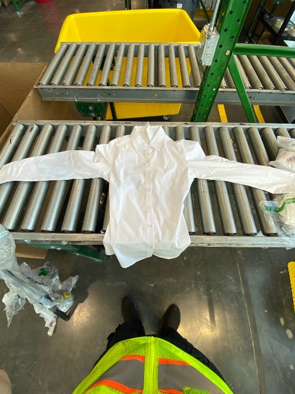 Photo 1 of ***SMALL STAINS*** siliteelon Womens Button Down Shirt Dress Shirts Cotton Long Sleeve Wrinkle Free Work Office Shirt Regular Fit Blouse Top White XS