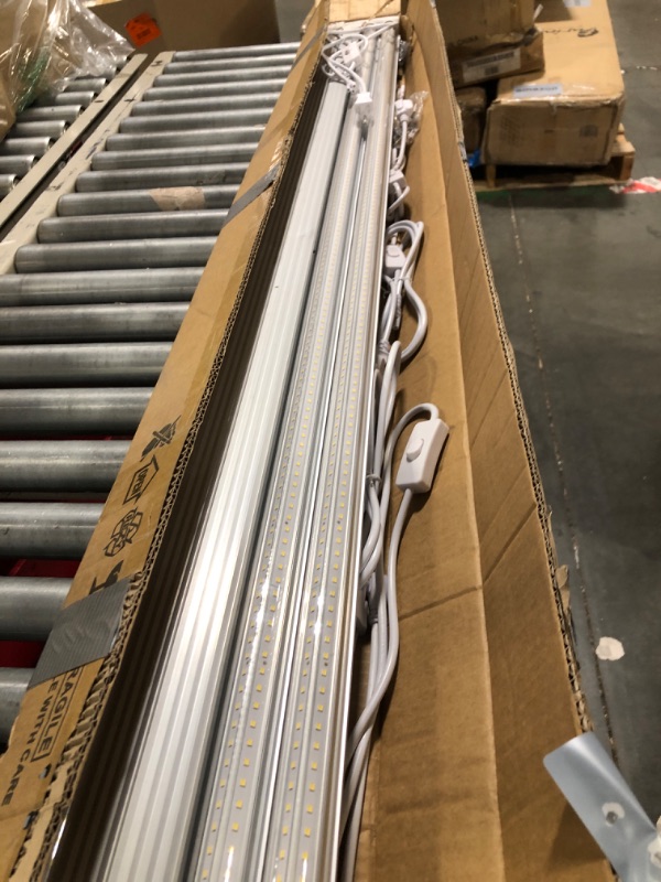 Photo 1 of ** USED / USTESTED ONLYLUX 8ft LED Shop Light - 90W 12000lm 5000K, 8 Foot LED Shop Light Fixture, V Shape Bulbs for Garage, Workshop, Warehouse, Plug and Play, Energy Efficient (10 Pack)