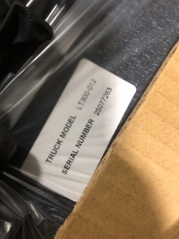 Photo 1 of ** NEW/ COMPLETE** Rough Country Hard Tri-Fold Flip Up Truck Bed Tonneau Cover for Chevy Silverado & GMC Sierra 1500 (2019-2025) - Flush Aluminum Bed Cover, Fits 6'7 (79.4") Bed