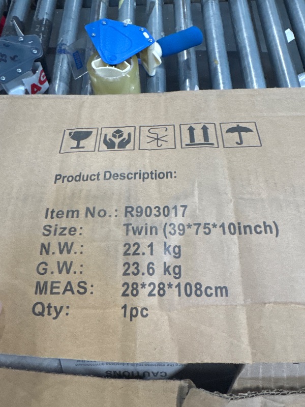 Photo 1 of ** NEW / NO RETURN ** Vesgantti Pillow Top Series - 10.6 Inch Innerspring Hybrid Twin Mattress/Bed in a Box