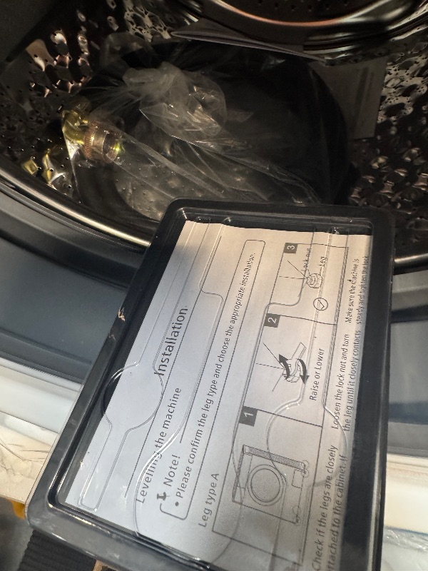 Photo 1 of ** NEW / TESTED FUNCTIONAL ** Midea 24 Inch Washer and Dryer Combo, All in One Washer and Dryer 2.7 cu.ft 26lbs, Ventless Washing Machine, Steam Care, Overnight Dry, 1400 RPM, 16 Cycles Front Load Washer, Full-Automatic, White