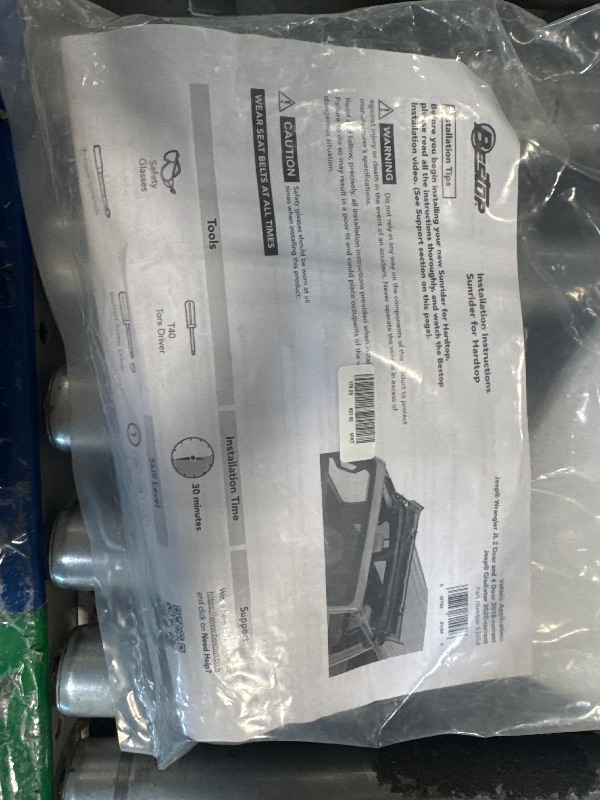Photo 1 of ** NEW/ HARDWARE INLCUIDED  ** Bestop Sunrider for Hardtop - Jeep '20-Current Gladiator / '18-Current Wrangler JL (Black Diamond)