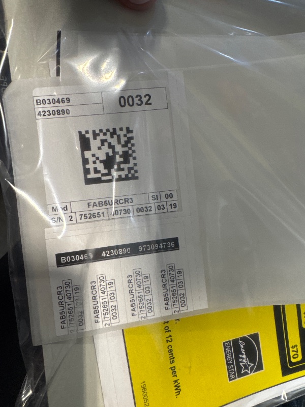 Photo 1 of ** NEW / TESTED FUNCTIONAL ** SMEG FAB5 Retro Mini Fridge – 50s Style Compact Small Refrigerator, 1.2 cu ft, Automatic Defrost, LED Lighting, Adjustable Shelves– Made in Italy – Perfect for Home, Dorm, Office, Hotel -Cream