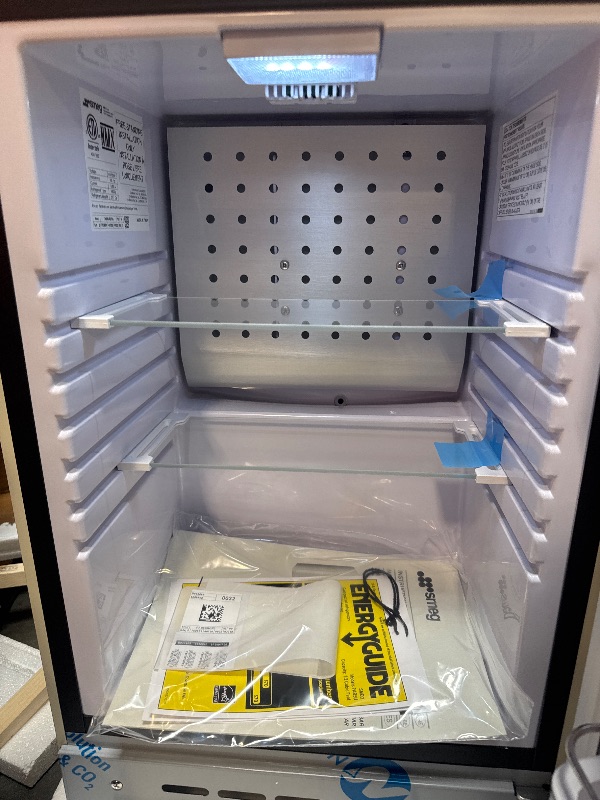 Photo 1 of ** NEW / TESTED FUNCTIONAL ** SMEG FAB5 Retro Mini Fridge – 50s Style Compact Small Refrigerator, 1.2 cu ft, Automatic Defrost, LED Lighting, Adjustable Shelves– Made in Italy – Perfect for Home, Dorm, Office, Hotel -Cream