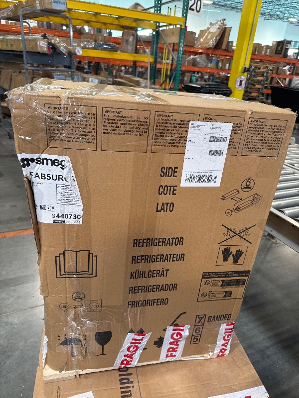 Photo 1 of ** NEW / TESTED FUNCTIONAL ** SMEG FAB5 Retro Mini Fridge – 50s Style Compact Small Refrigerator, 1.2 cu ft, Automatic Defrost, LED Lighting, Adjustable Shelves– Made in Italy – Perfect for Home, Dorm, Office, Hotel -Cream