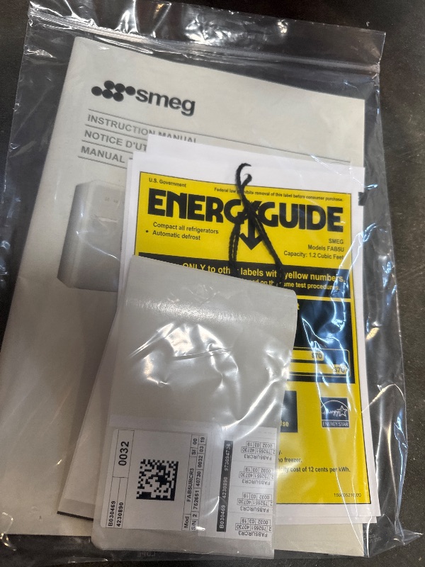 Photo 1 of ** NEW / TESTED FUNCTIONAL ** SMEG FAB5 Retro Mini Fridge – 50s Style Compact Small Refrigerator, 1.2 cu ft, Automatic Defrost, LED Lighting, Adjustable Shelves– Made in Italy – Perfect for Home, Dorm, Office, Hotel -Cream