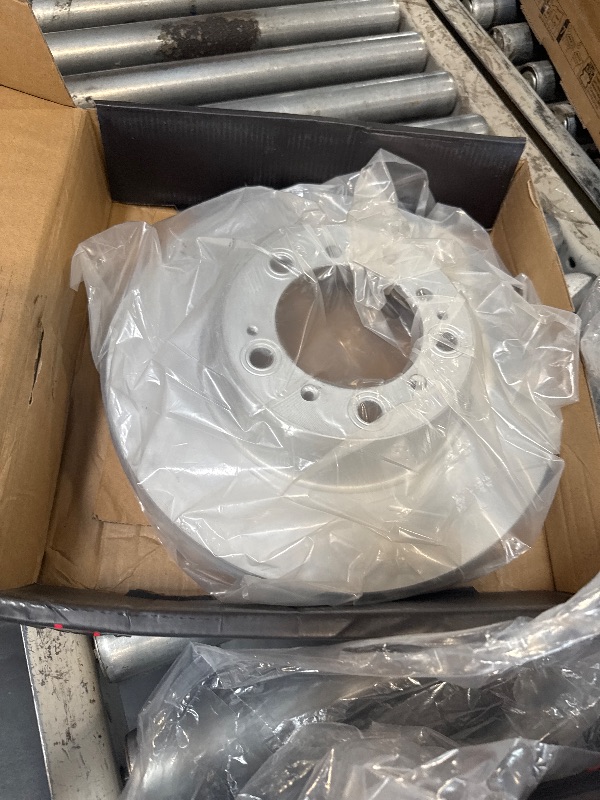 Photo 1 of ** NEW  ** Dynamic Friction Company Rear - Carbon Alloy GEOMET Brake Rotors+5000 Advanced Brake Pads and Hardware Kit 9512-02061