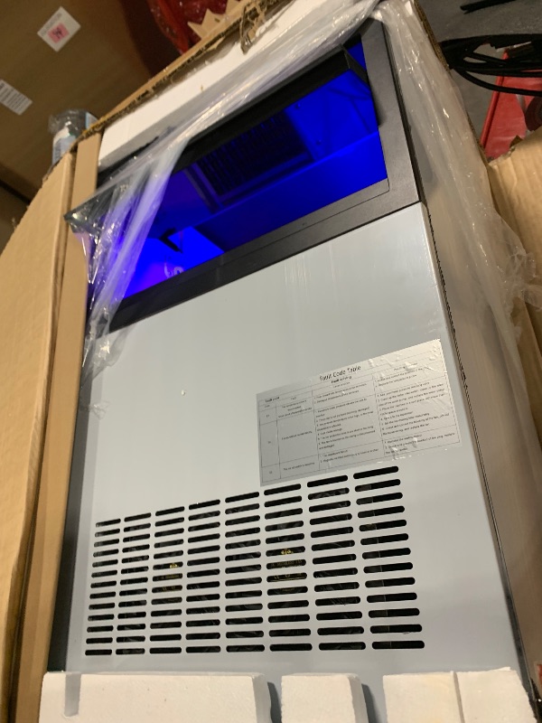 Photo 1 of ** USED / FUNCTIONAL TESTED** YITAHOME 100lbs Under Counter Ice Maker, ETL & DOE Certificated Commercial Ice Maker Machine Commercial, Large Ice Makers Freestanding for Home Cafe Bar Restaurant 45pcs with 33lbs Storage Bin