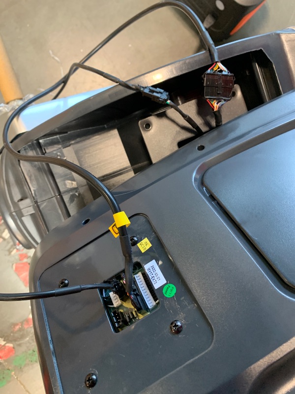 Photo 1 of ** USED / TESTED FUNCTIONAL/ TRUCK NEEDED FOR TRANSPORT ** Schwinn Fitness 470 Elliptical