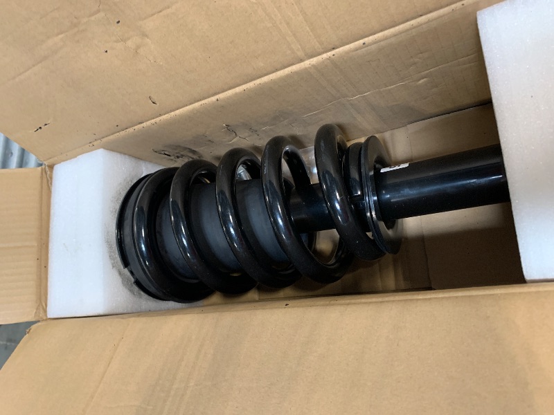 Photo 1 of ** ONLY 1 ** TRQ Front Loaded Shock Strut Spring Assembly LH Driver RH Passenger Side Pair 1pc for Chevy GMC Suburban Tahoe Yukon Z95 MagneRide MRC