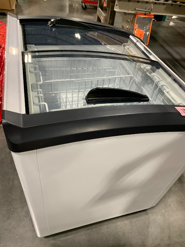Photo 1 of ** USED / TESTED / FUNCTIONAL ** Duura Commercial Mobile Ice Cream Display Chest Freezer Sub Zero Temp Curved Glass Top Frost Free Lid with 5 Wire Baskets, 47.4 Inch Wide 12.8 Cubic Feet, White