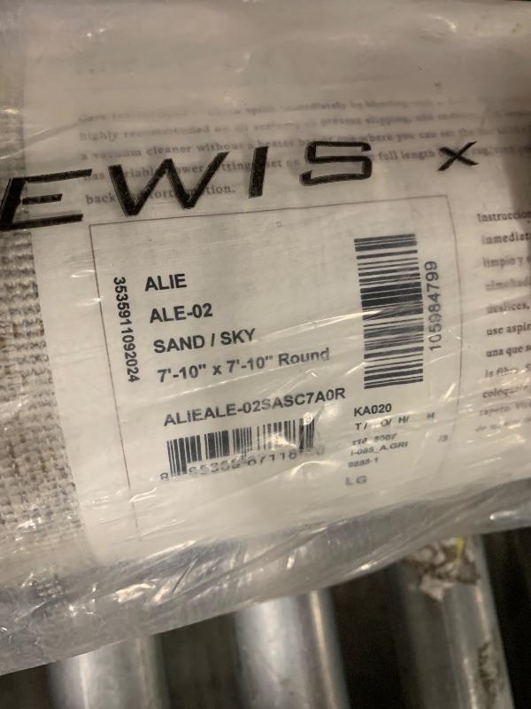 Photo 1 of ** USED** Loloi Amber Lewis Alie Collection ALE-02 Sand/Sky 7'-10'' x 7'-10'', .13'' Pile Height, Round Area Rug
