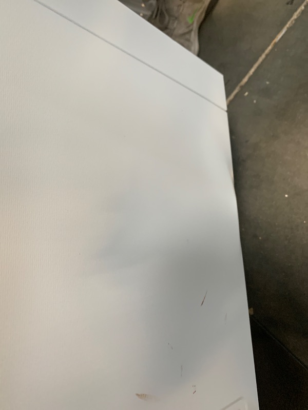 Photo 1 of ** USED/ TESTED FUNCTIONAL / DAMAGES MINORS** BLACK+DECKER 2.7 Cu. Ft. Compact Chest Freezer, Deep Freezer Holds Up To 94.5 Lbs. of Frozen Food, Removable Storage Basket, BCFK276, White