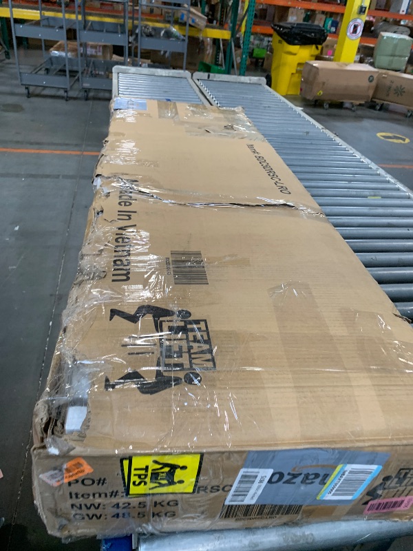 Photo 1 of ** USED / INCLUDED HARDWARE** T4TREAM Farmhouse 5 Drawers Dresser for Bedroom, Tall 5 Chest of Drawers, Wood Rustic Dresser Organizer for Bedroom, Living Room, Hallway, Kids Room, Nursery Room, Light Rustic Oak, BDC5DRSC-LRO-1