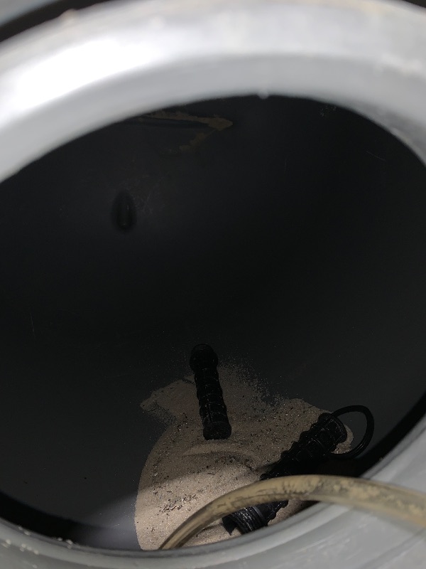 Photo 1 of ** VERY USED/ UNTESTED** VEVOR Sand Filter, 24-inch, Up to 65 GPM Flow Rate, Above Inground Swimming Pool Sand Filter System with 7-Way Multi-Port Valve, Filter, Backwash, Rinse, Raecirculate, Waste, Winter, Closed Functions