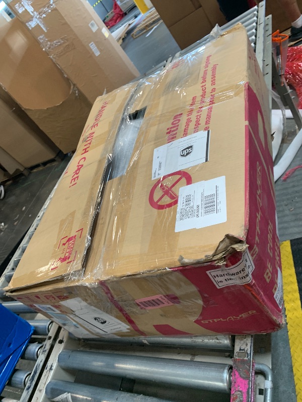 Photo 1 of ** USED / DIFFERENT COLOR FROM THE PHOTO IS GREEN ** GTRACING Gaming Chair Racing Office Computer Ergonomic Video Game Chair Backrest and Seat Height Adjustable Swivel Recliner with Headrest and Lumbar Pillow Esports Chair