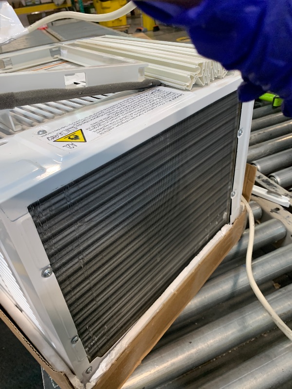 Photo 1 of ** VERY USED / TESTED FUNCTIONAL ** Whirlpool 6,000 BTU Window Air Conditioner with Dehumidifier, 115V, Window AC for Rooms up to 250 Sq. Ft., Living Room, Bedroom, or Kitchen, with Remote Control, Digital Display, and 24H-Timer, White