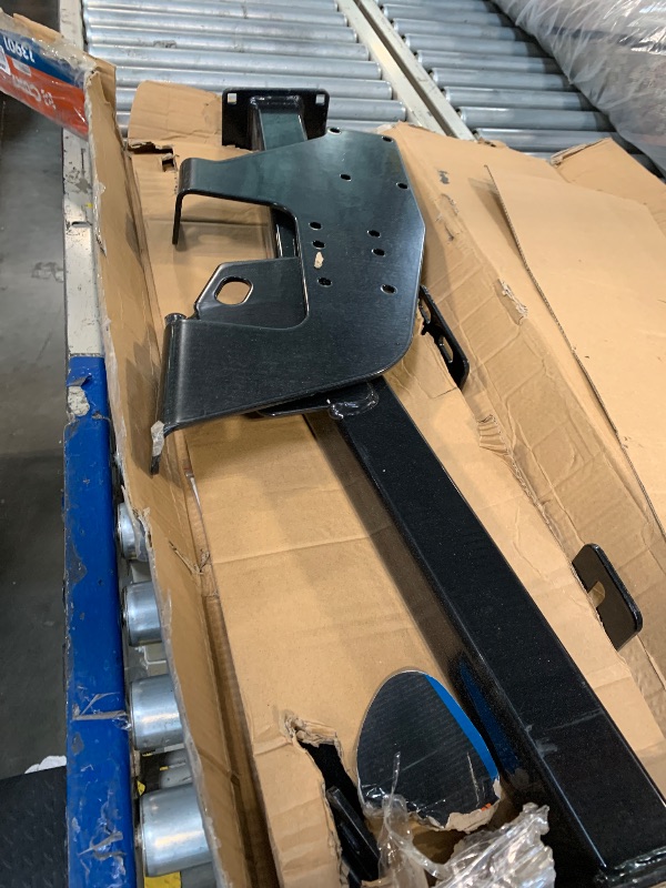 Photo 1 of ** USED** CURT 13901 Multi-Fit Class 3 Adjustable Hitch, 2-Inch Receiver, 5,000 lbs. Select Chevrolet, Ford, GMC Vehicles