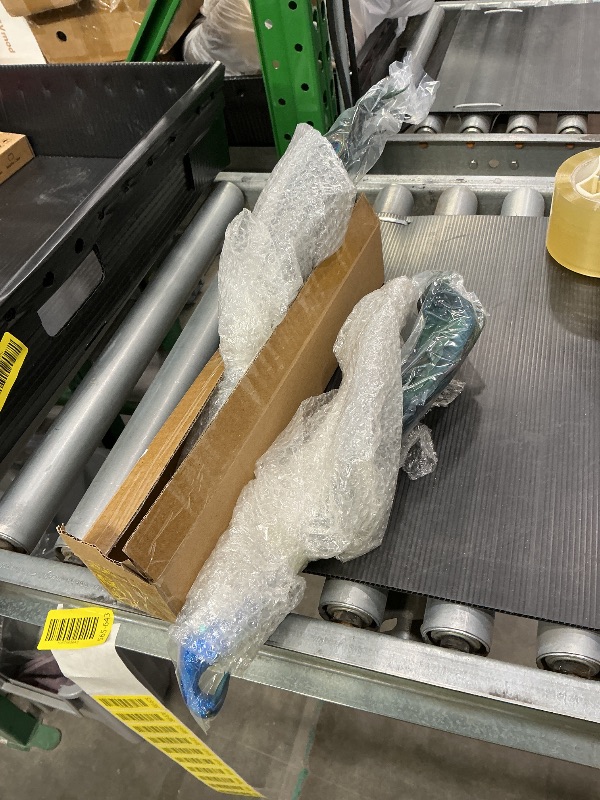 Photo 1 of 2pcs Large Artificial Peacock Ornaments,23" Glitter Blue Peacork with Long Tail,Christmas Peacock Cilp On Ornaments for Xmas Tree Decoration (Peacock Ornaments)